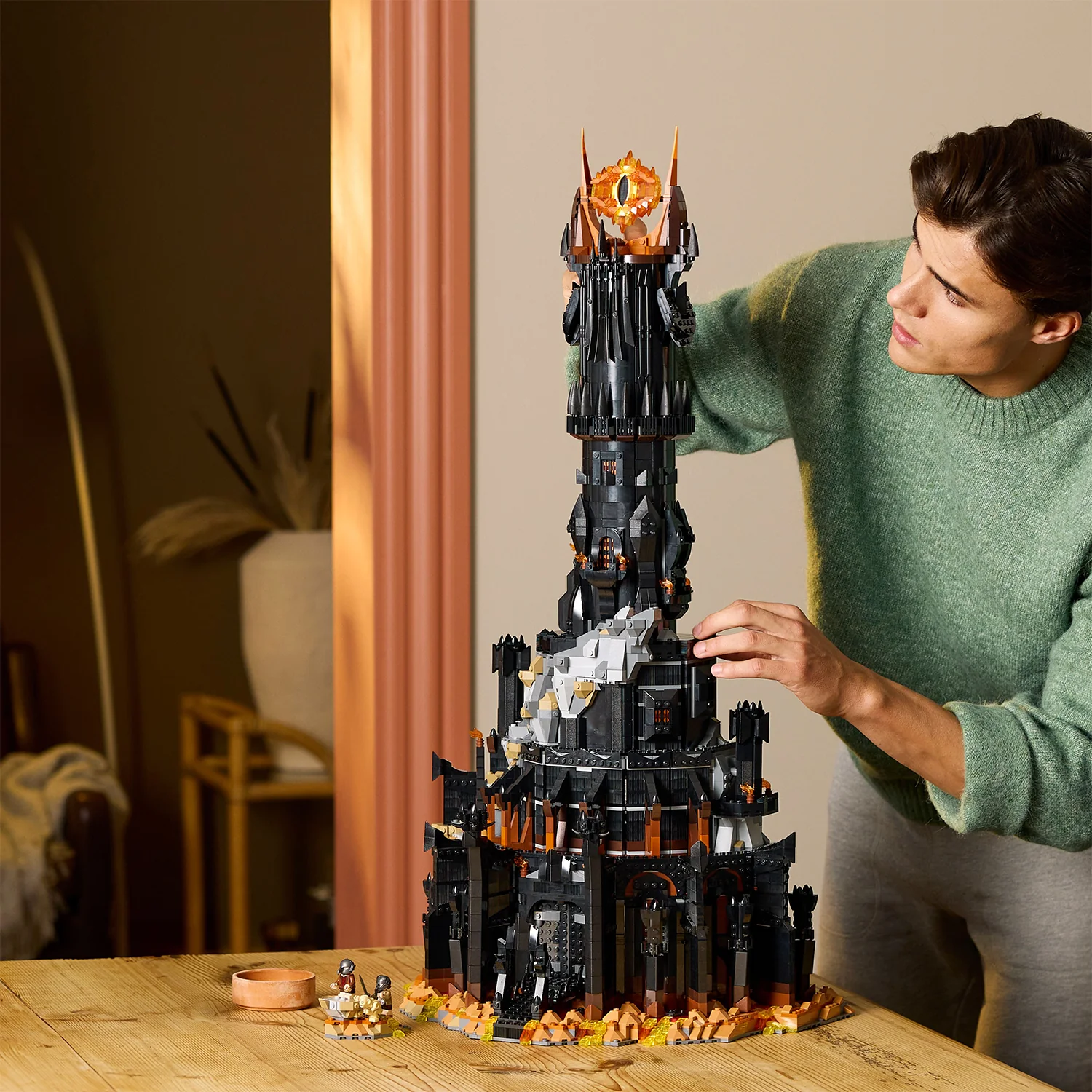 LEGO® ICONS™ The Lord of the Rings: Barad-dûr™ - Image 3