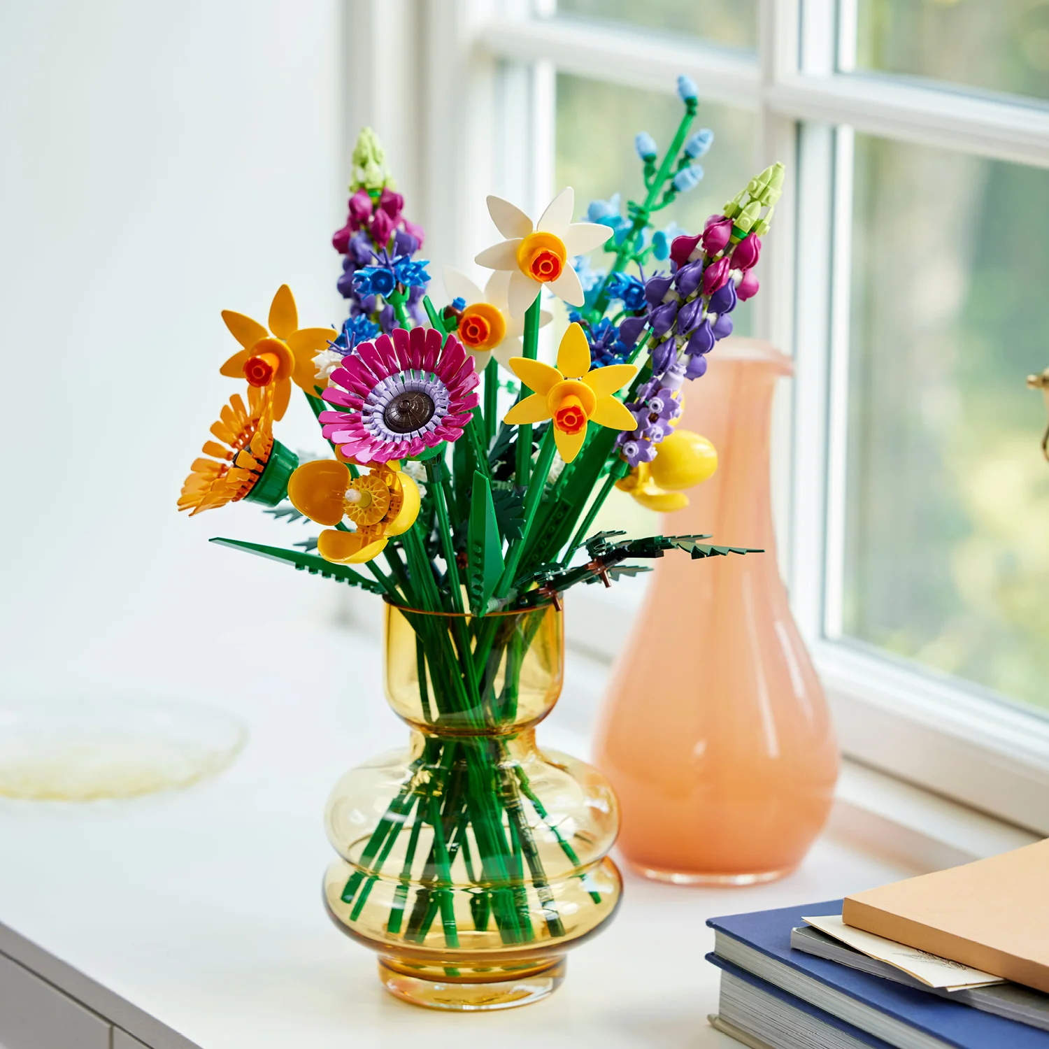 LEGO® ICONS™ Wildflower Bouquet - Image 9