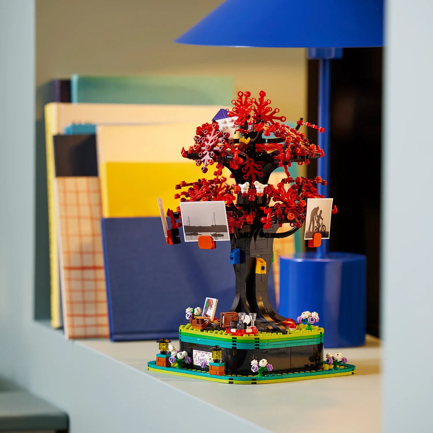LEGO® Ideas Family Tree - Image 7