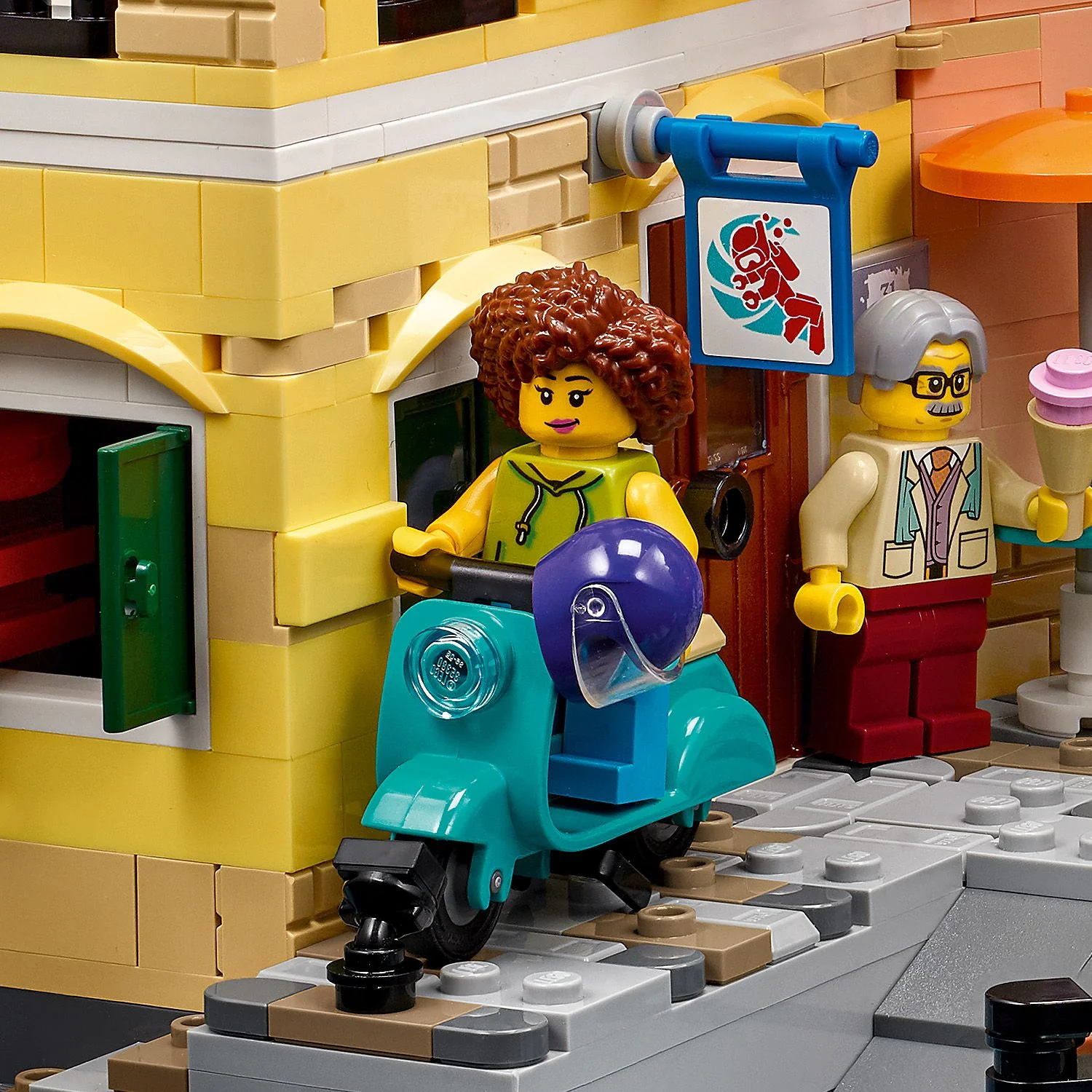 LEGO® Ideas Italian Riviera - Image 10