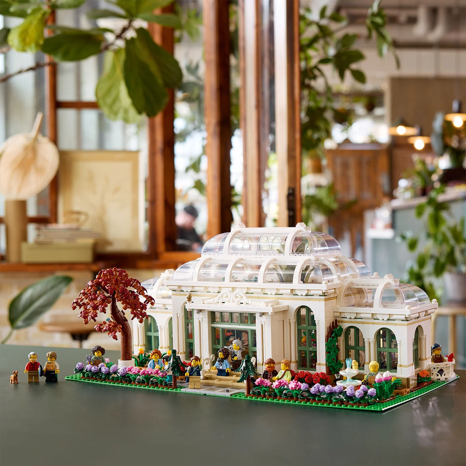 LEGO® Ideas The Botanical Garden - Image 3