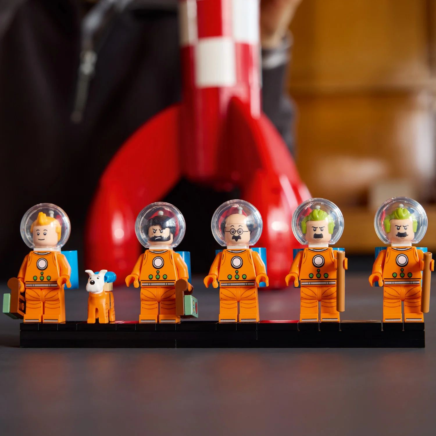 LEGO® Ideas Tintin® Moon Rocket - Image 8