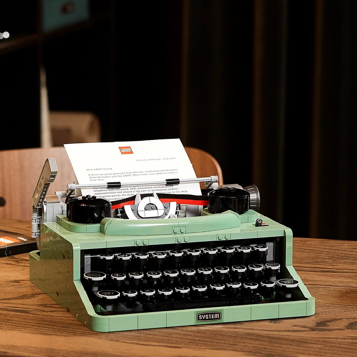 LEGO® Ideas Typewriter - Image 15