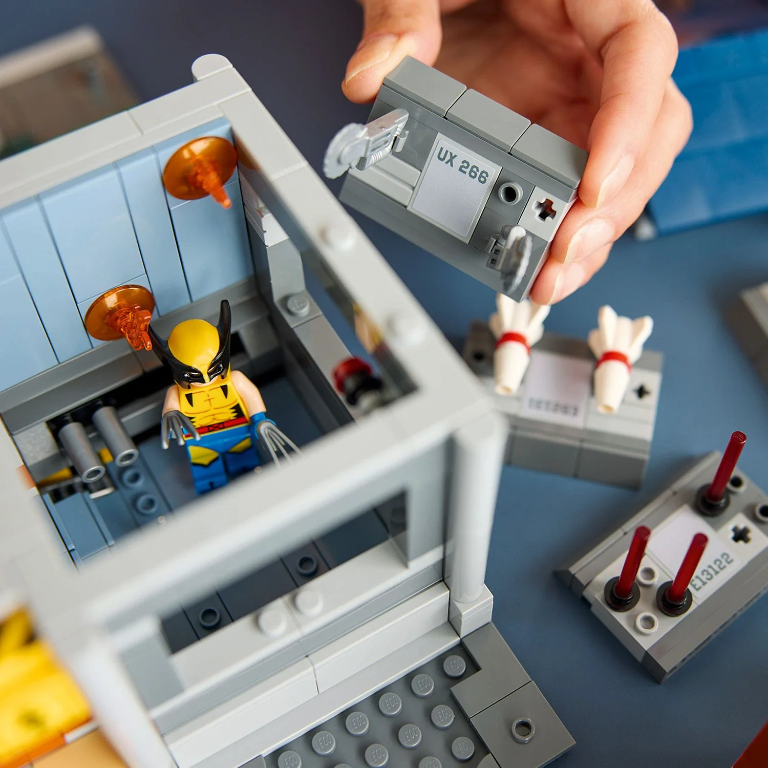 LEGO® Marvel X-Men: The X-Mansion - Image 9