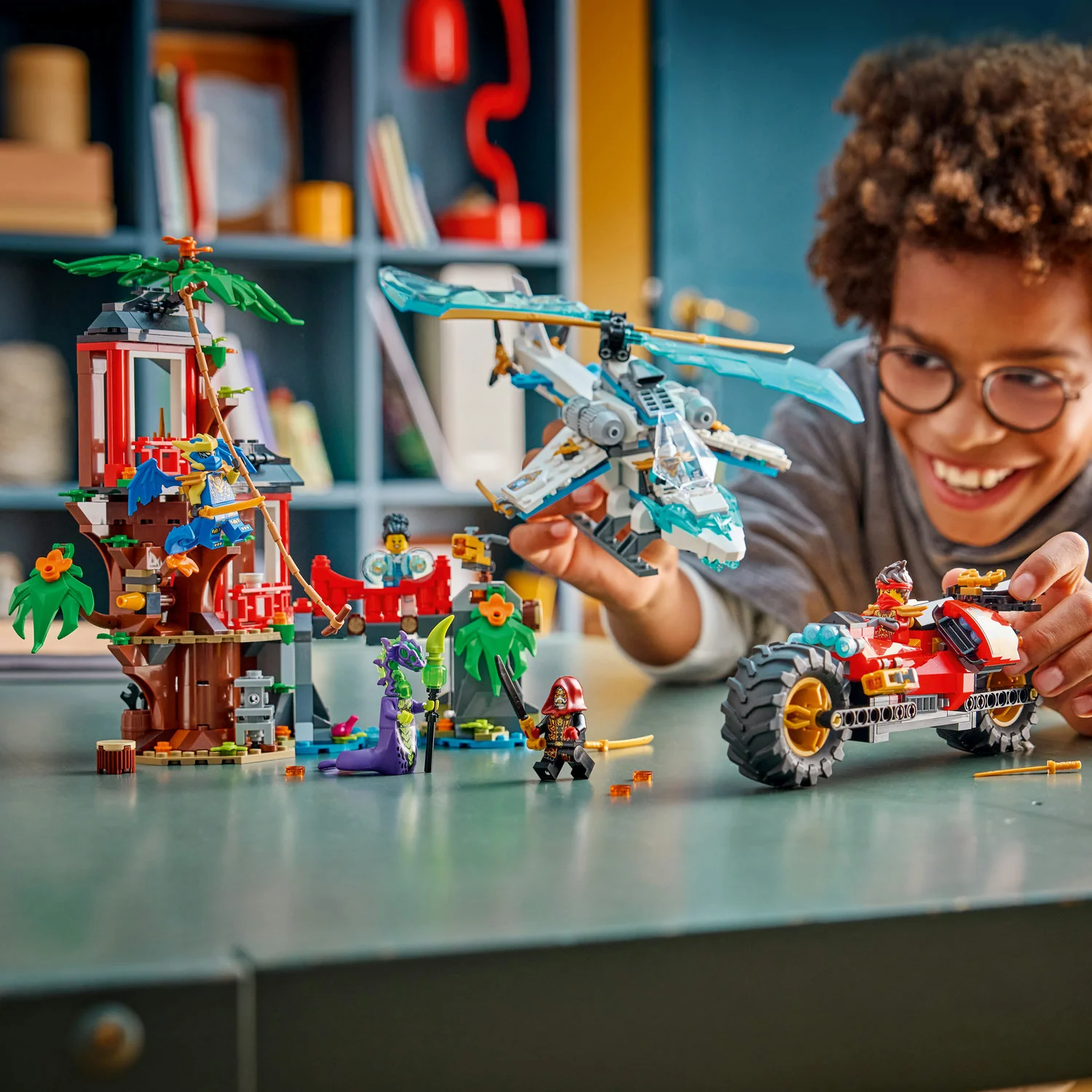 LEGO® NINJAGO® Ninja Vehicle Tree House Battle - Image 4