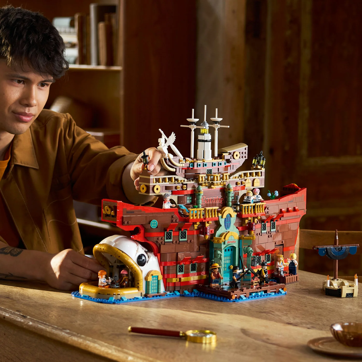 LEGO® ONE PIECE The Baratie Floating Restaurant - Image 3