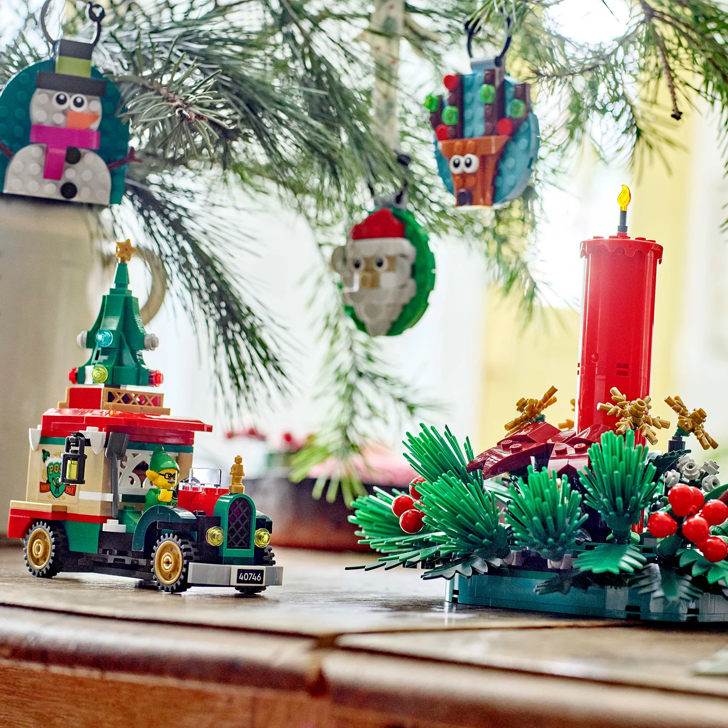 LEGO® Santa’s Delivery Truck - Image 4