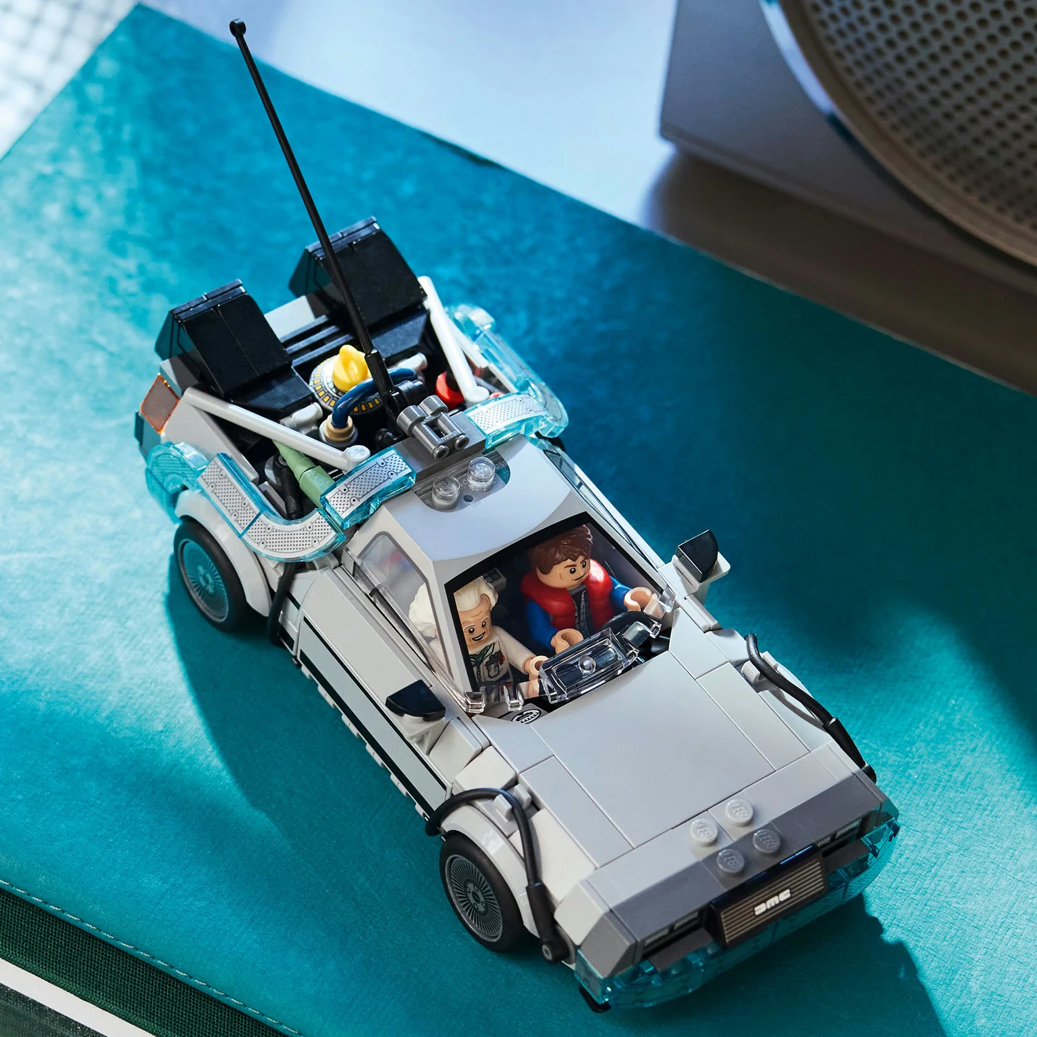 LEGO® Speed Champions Time Machine from Back to the Future - Image 4