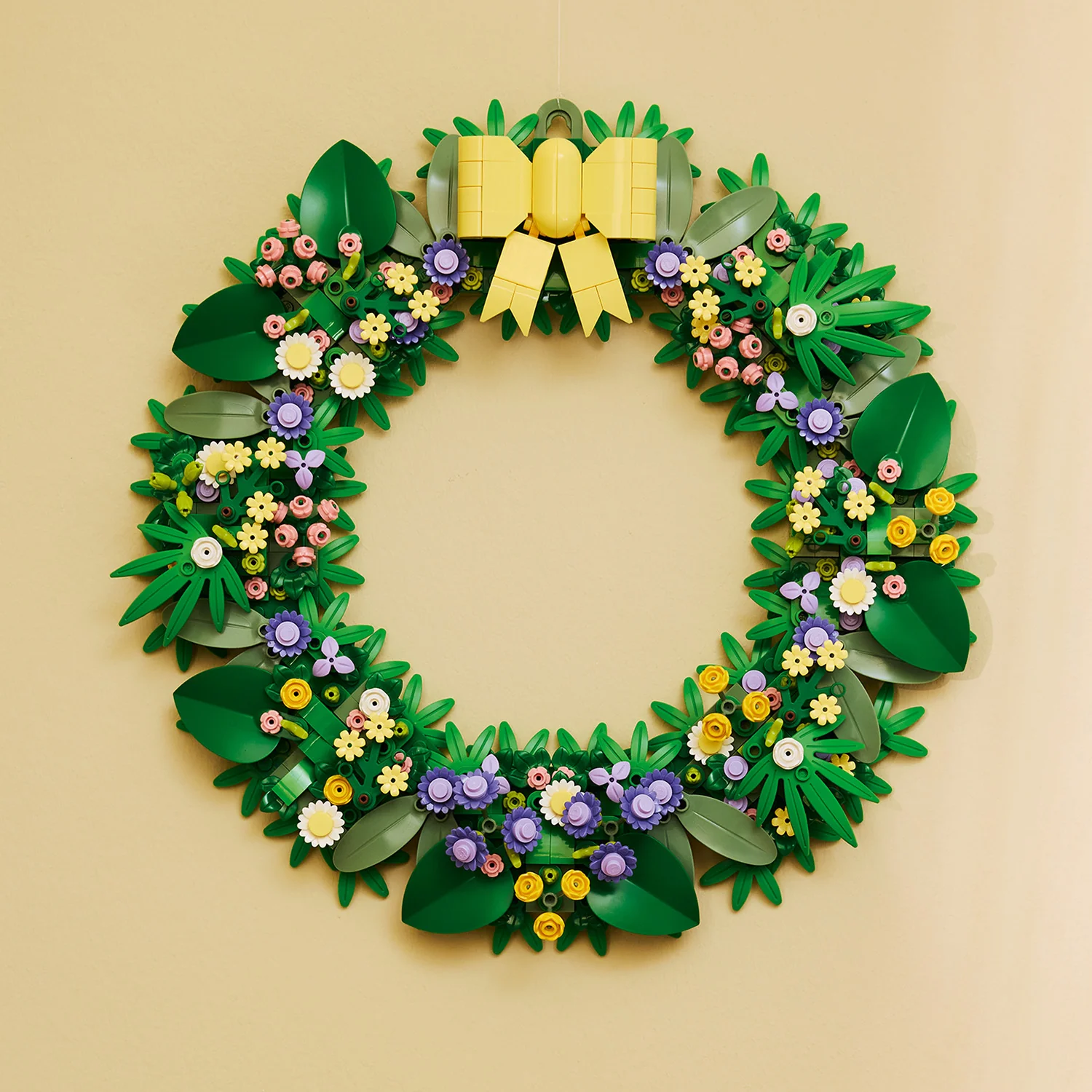 LEGO® Spring Wreath - Image 7