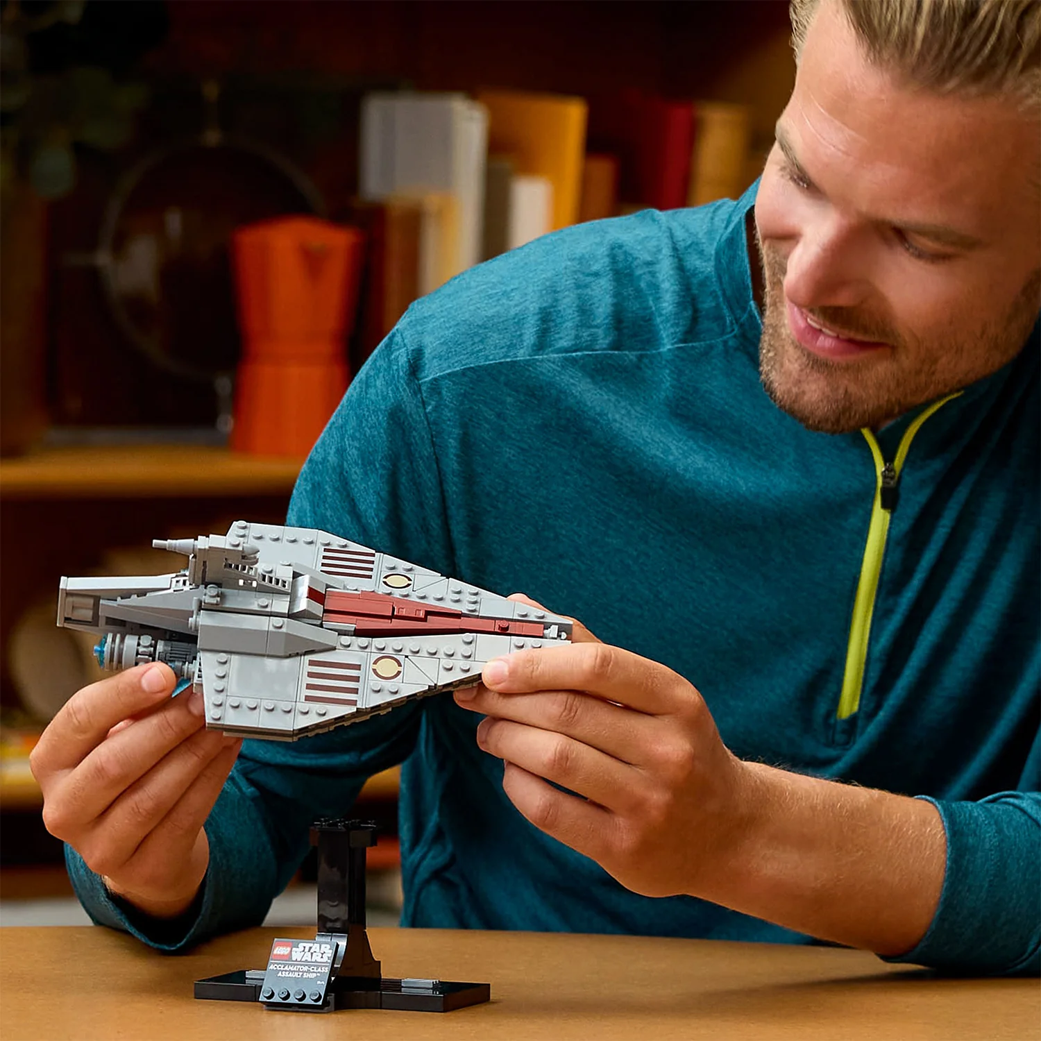 LEGO® Star Wars™ Acclamator-Class Assault Ship™ - Image 3