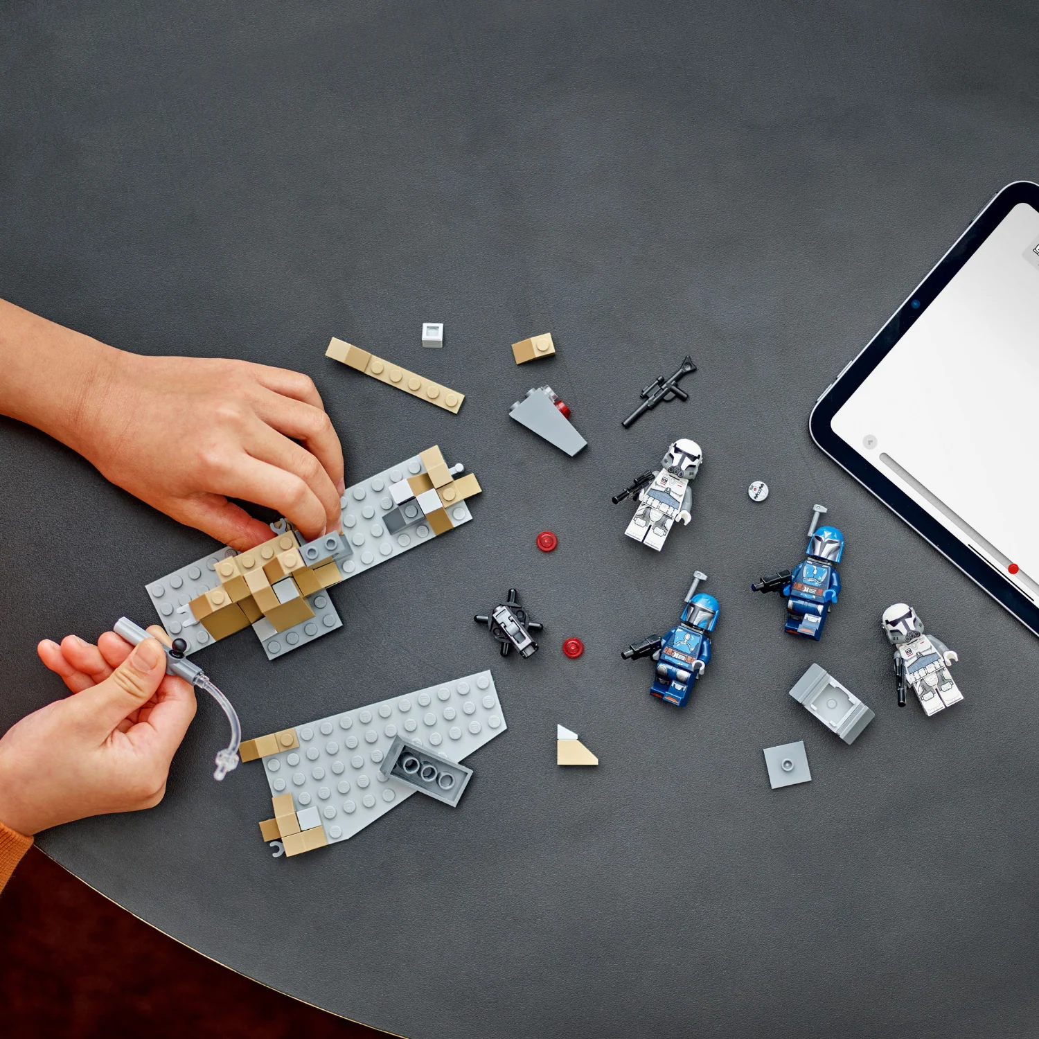 LEGO® Star Wars™ Ambush on Mandalore™ Battle Pack - Image 3