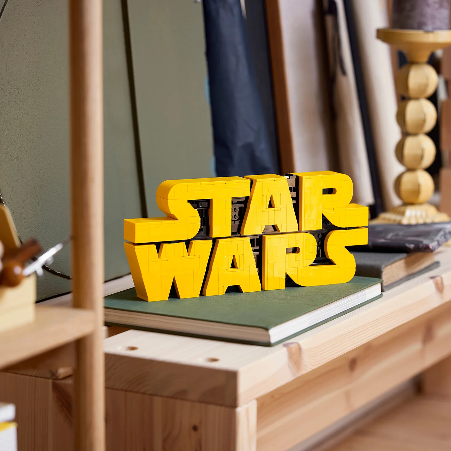 LEGO® Star Wars™ Brick-Built Star Wars Logo - Image 3