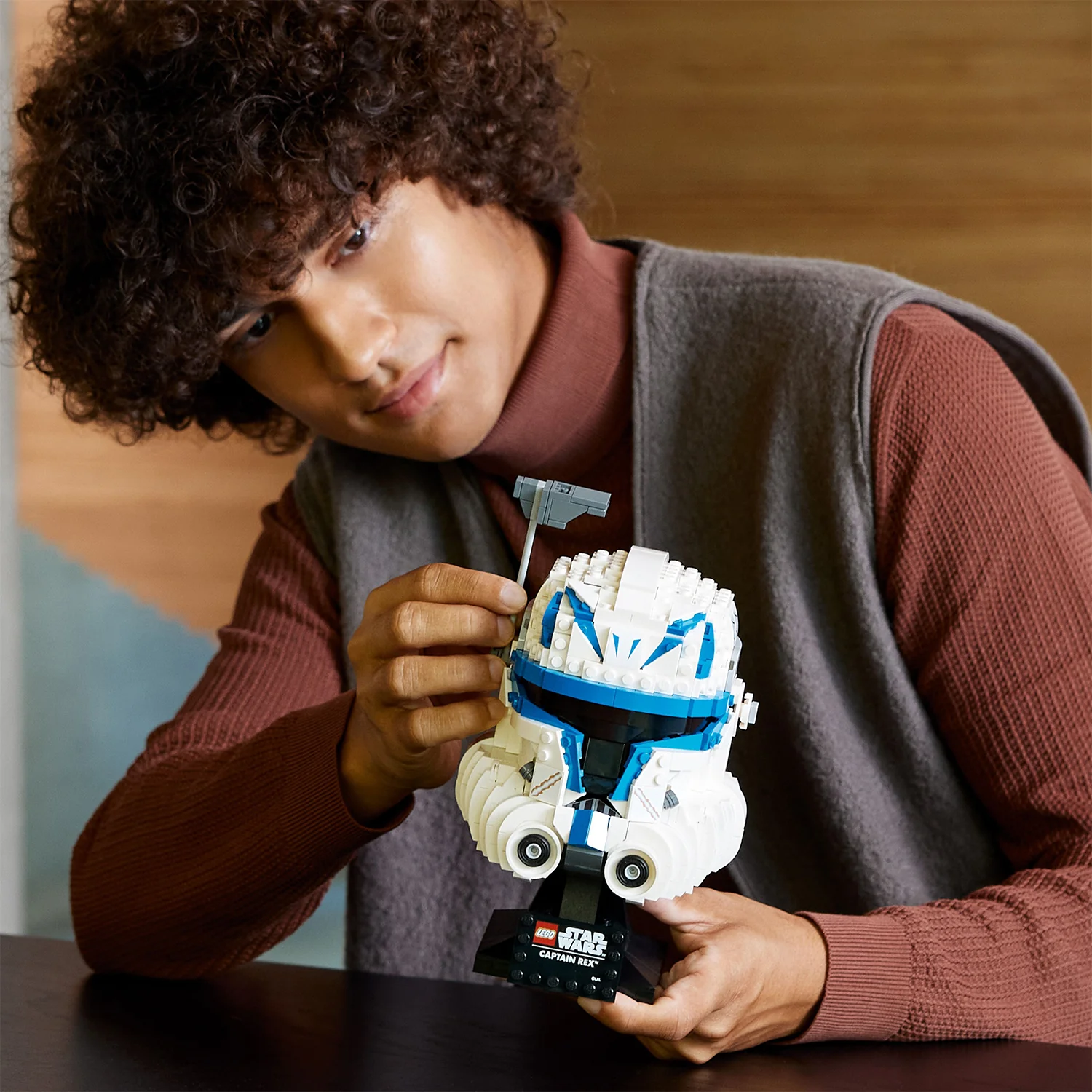 LEGO® Star Wars™ Captain Rex™ Helmet - Image 5