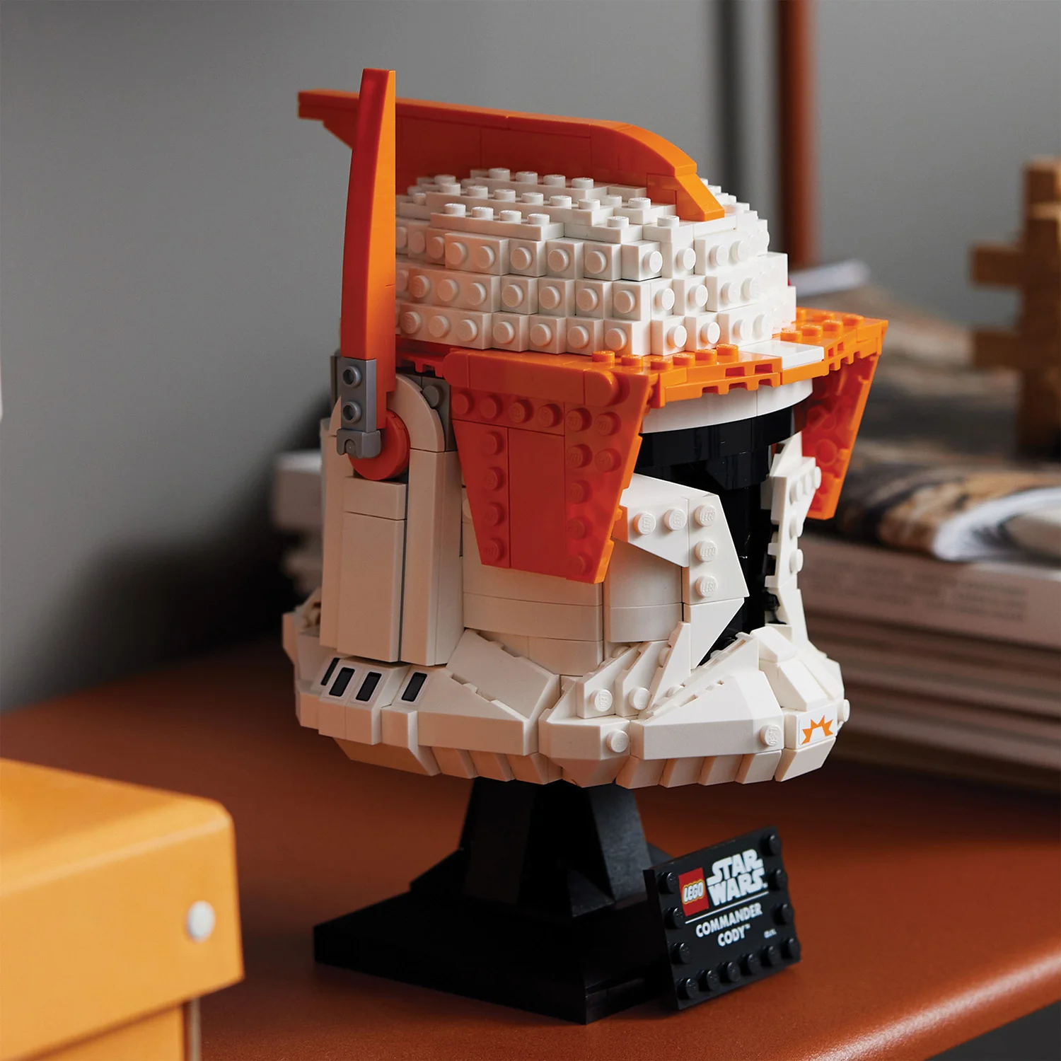 LEGO® Star Wars™ Clone Commander Cody™ Helmet - Image 9