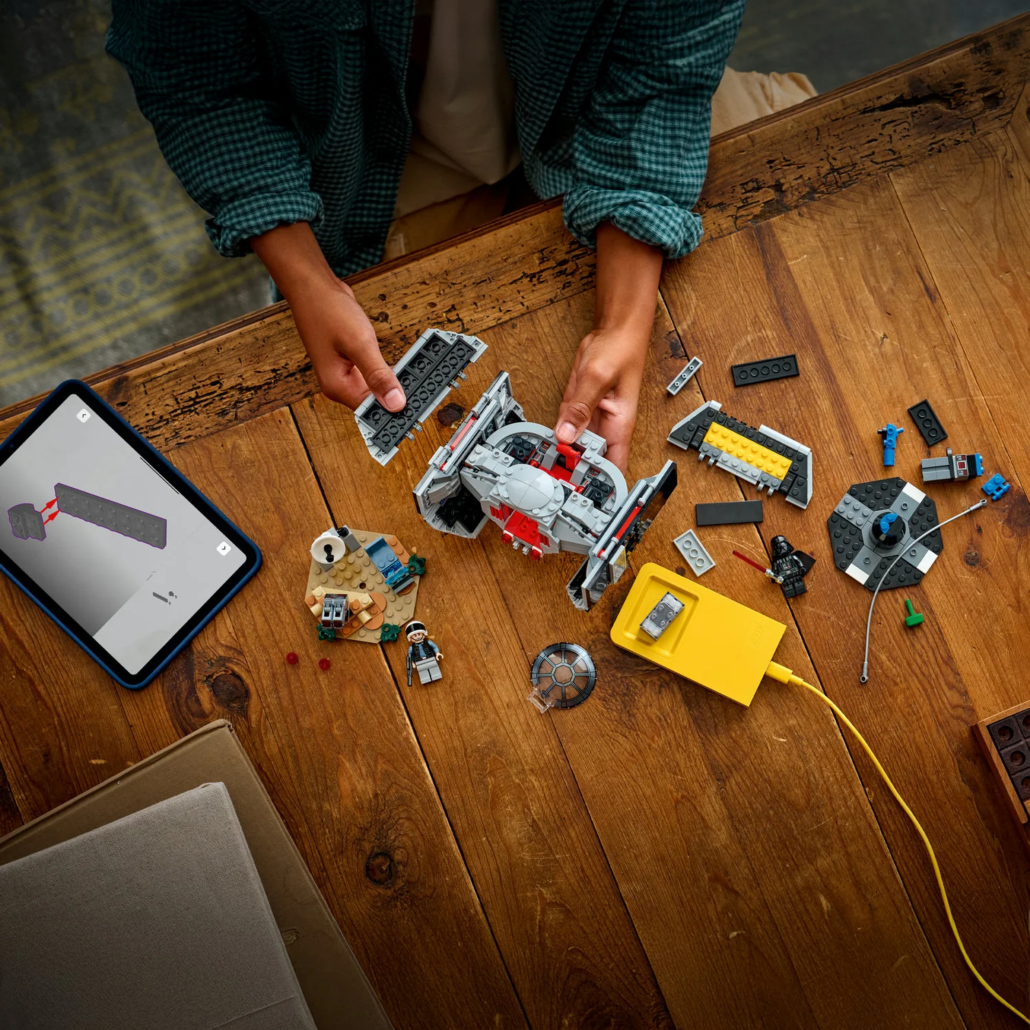LEGO® Star Wars™ SMART Play™: Darth Vader’s TIE Fighter™ - Image 4
