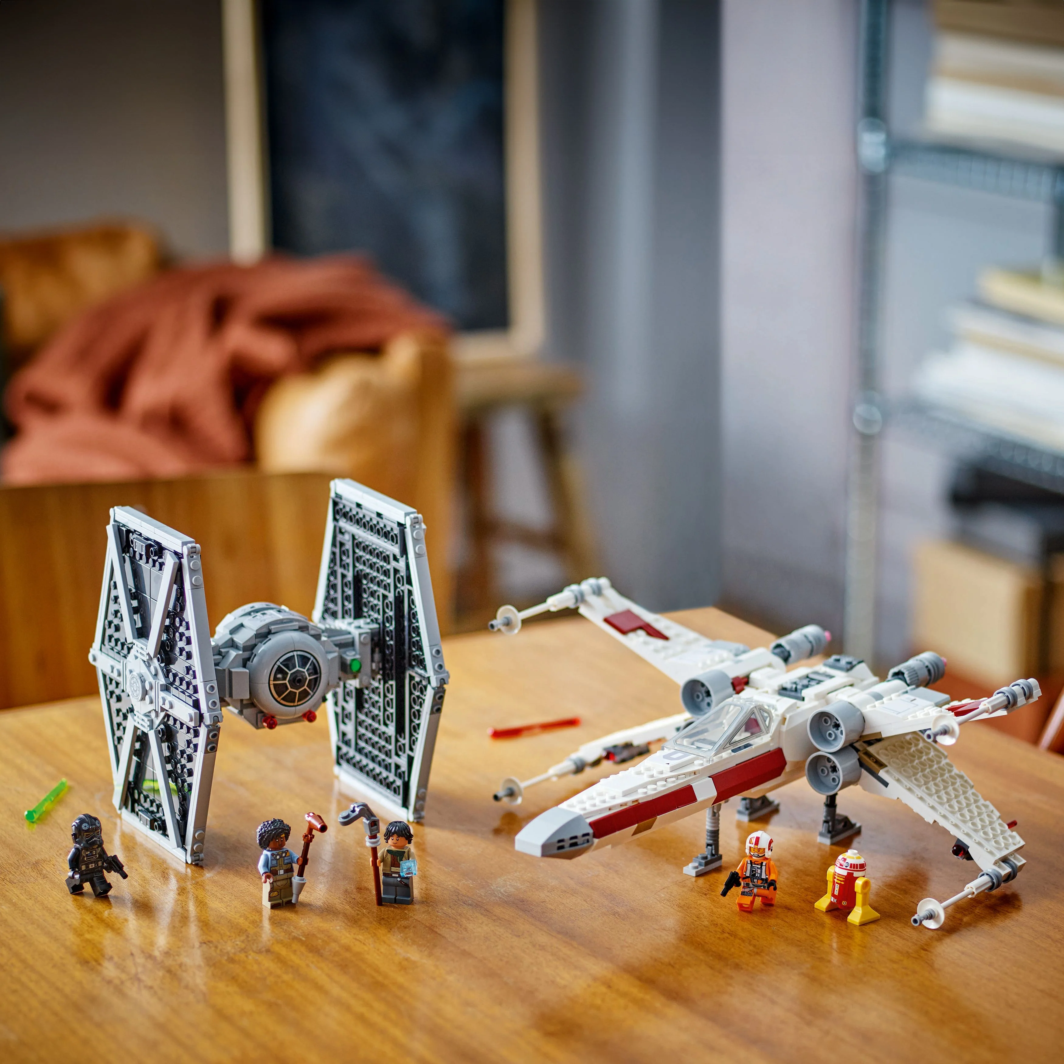 LEGO® Star Wars™ TIE Fighter & X-Wing Mash-up - Image 4