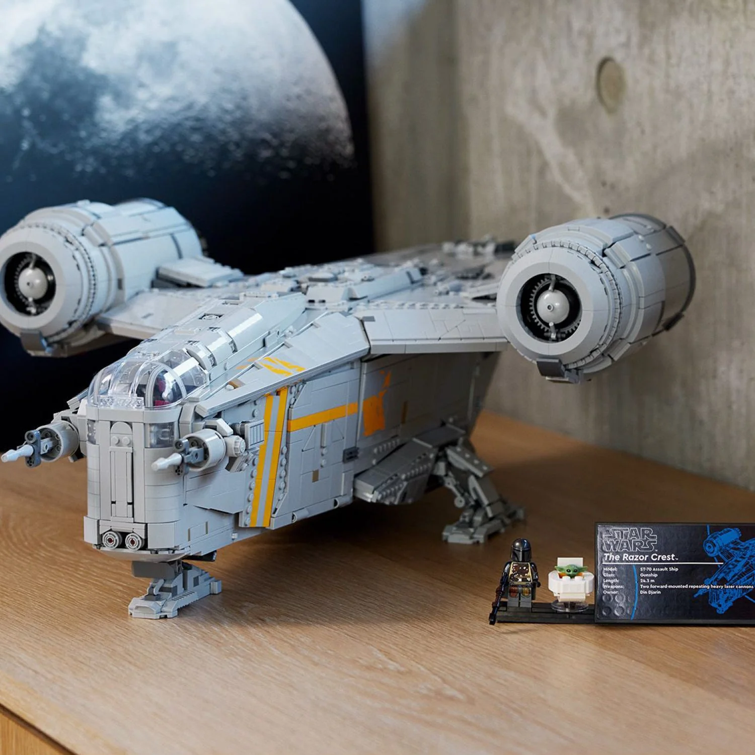 LEGO® Star Wars™ Ultimate Collector Series - The Razor Crest™ - Image 5