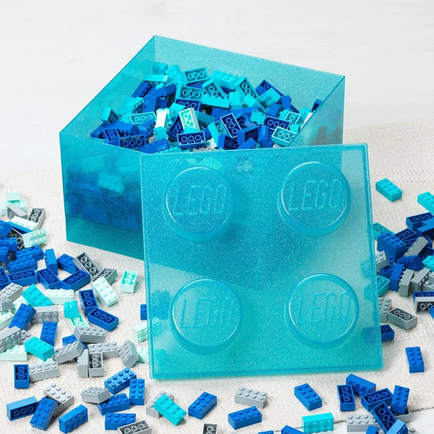 Lego Storage Brick 4 Top Lid - Glitter Light Blue - Image 3