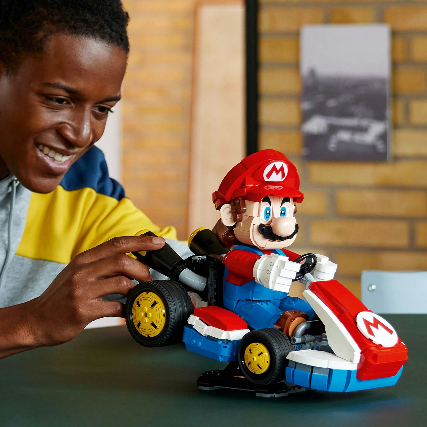 LEGO® Super Mario™: Mario Kart™ – Mario & Standard Kart - Image 6
