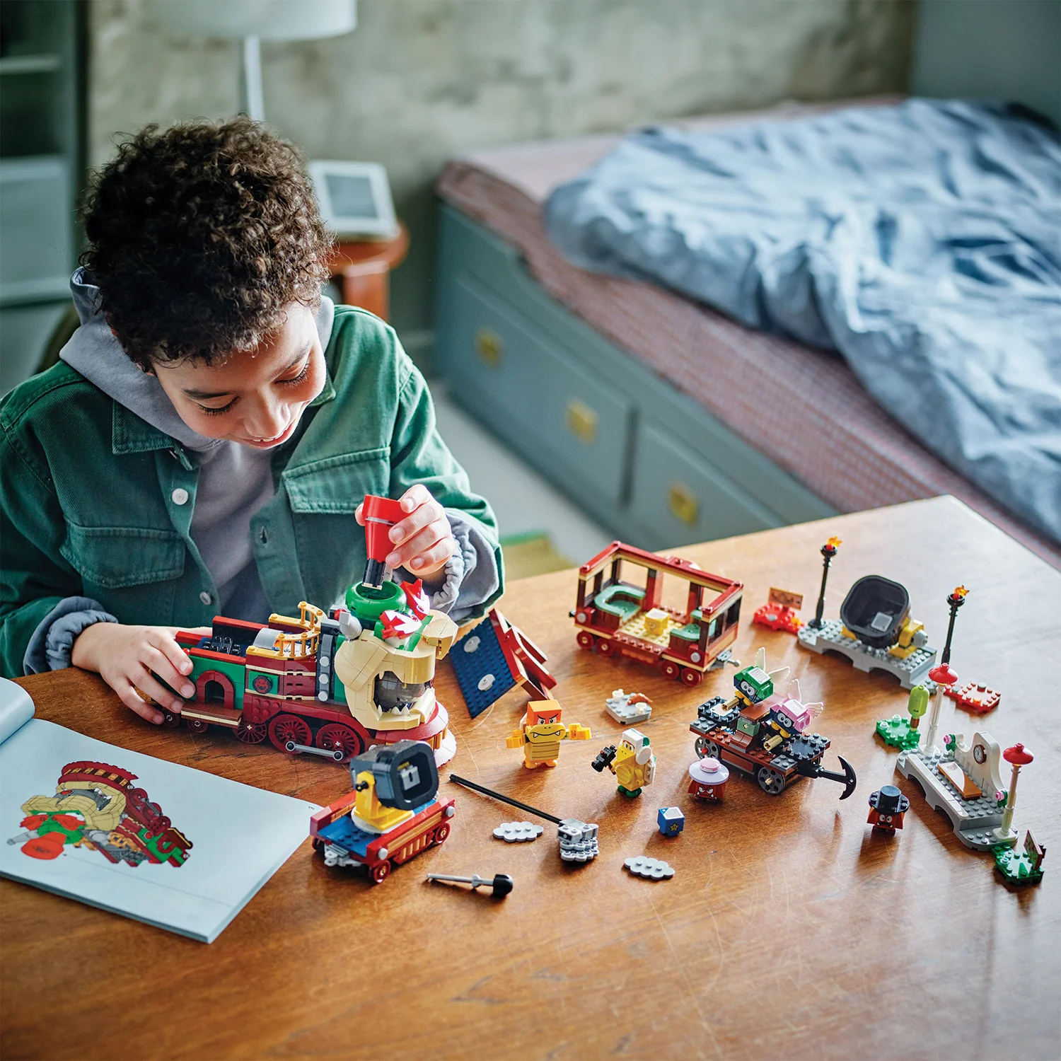 LEGO® Super Mario™ The Bowser Express Train - Image 3