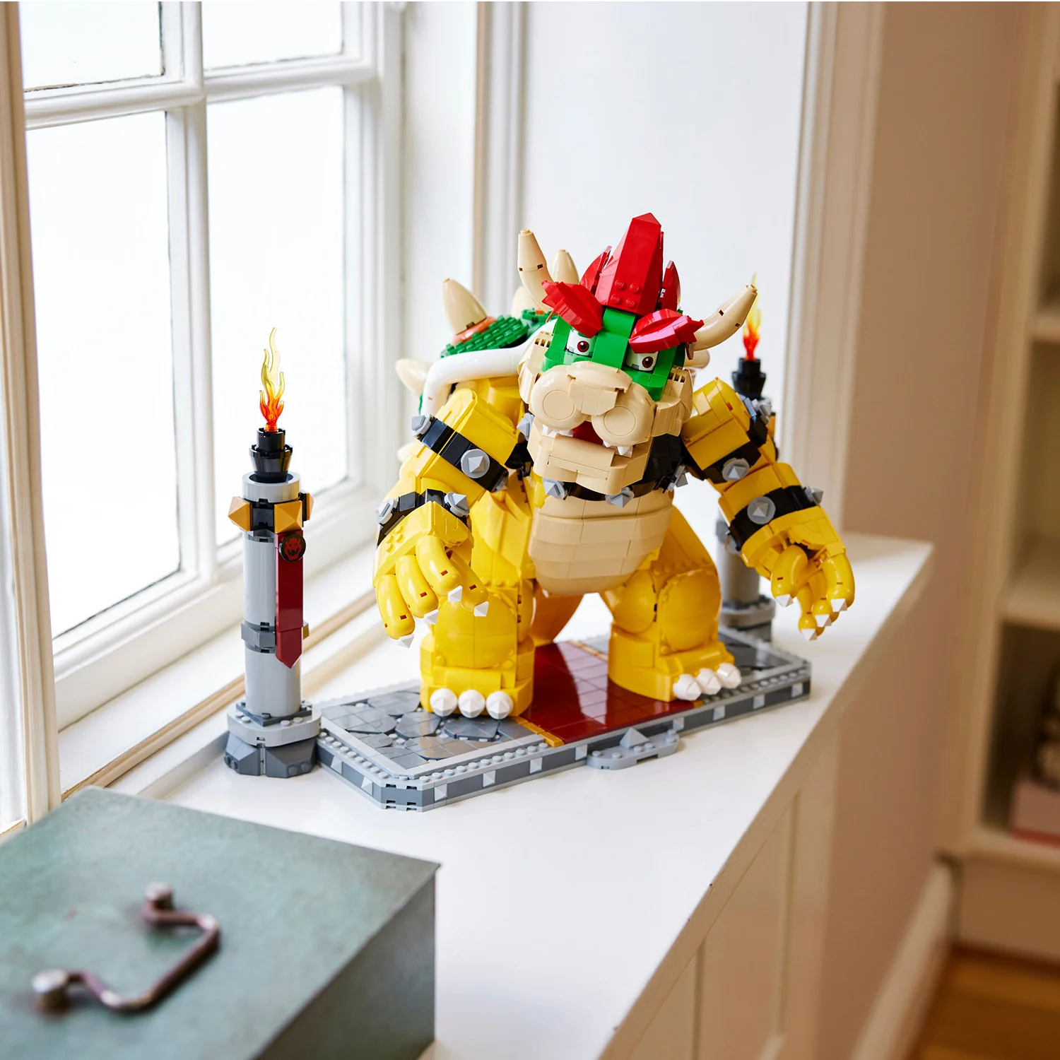 LEGO® Super Mario™ The Mighty Bowser™ - Image 4