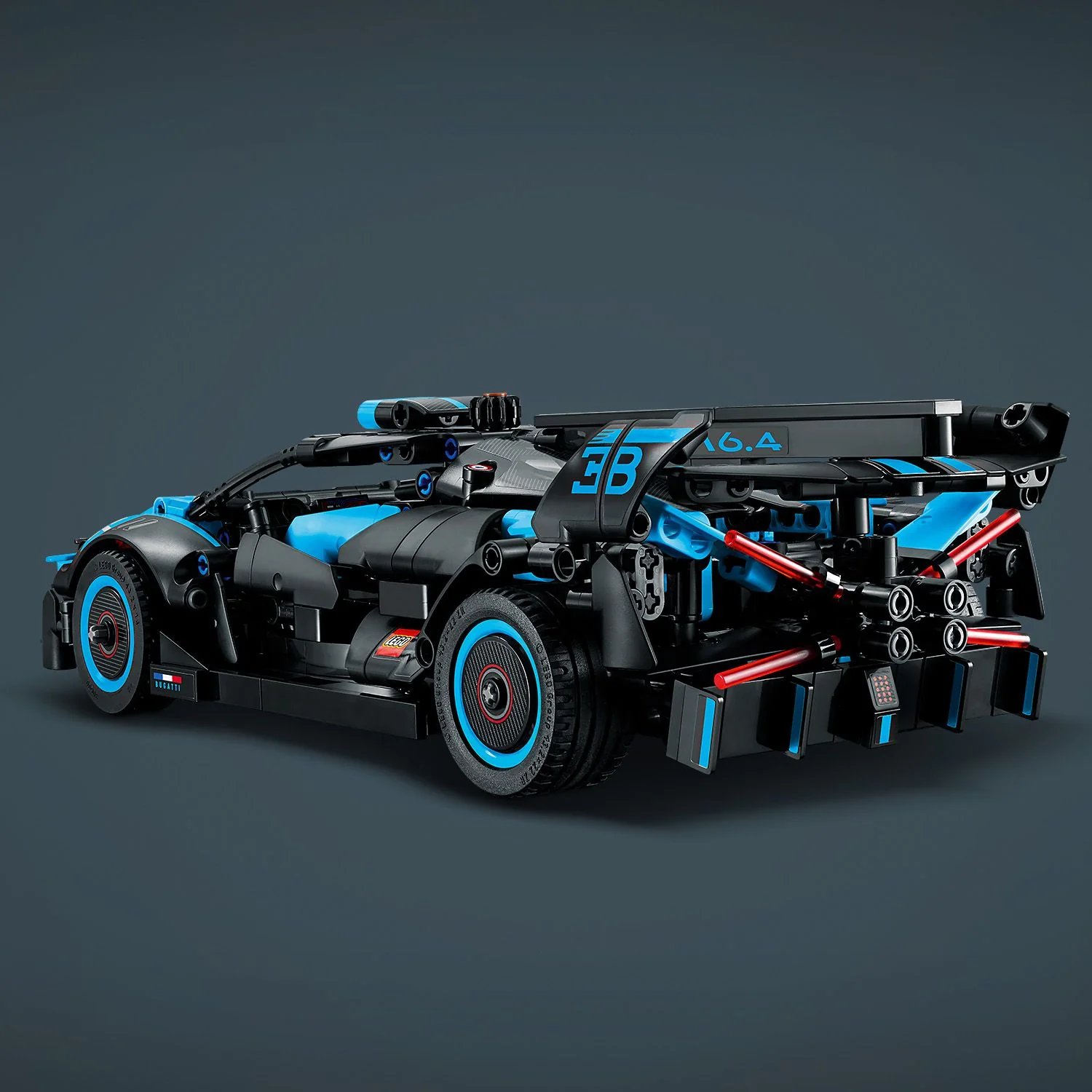 LEGO® Technic™ Bugatti Bolide Agile Blue - Image 8