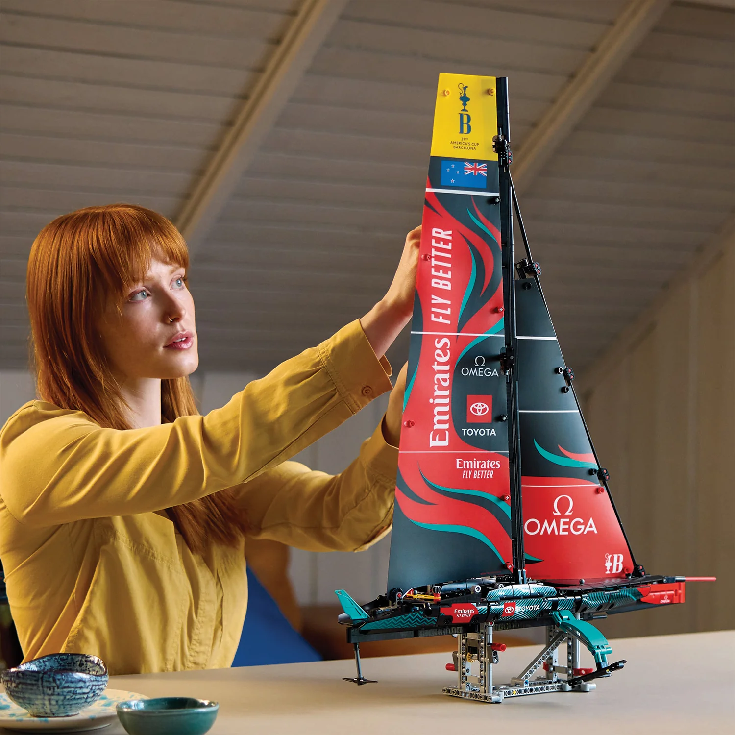 LEGO® Technic™ Emirates Team New Zealand AC75 Yacht - Image 7