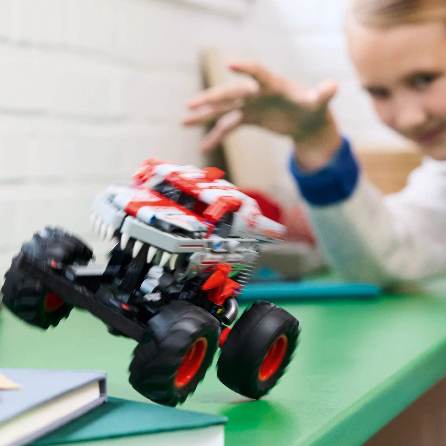 LEGO® Technic™ Monster Jam™ ThunderROARus™ Pull-Back - Image 6