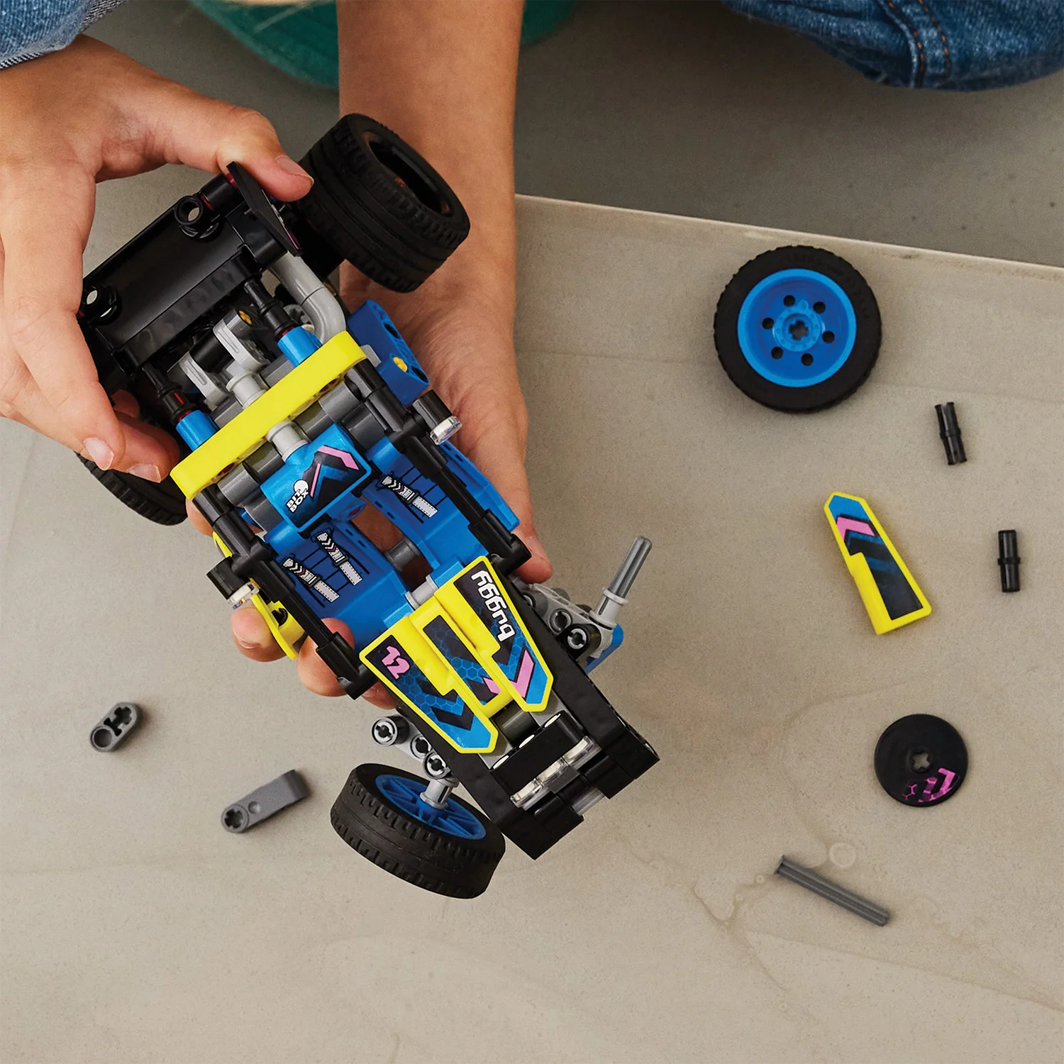 LEGO® Technic™ Off-Road Race Buggy - Image 3