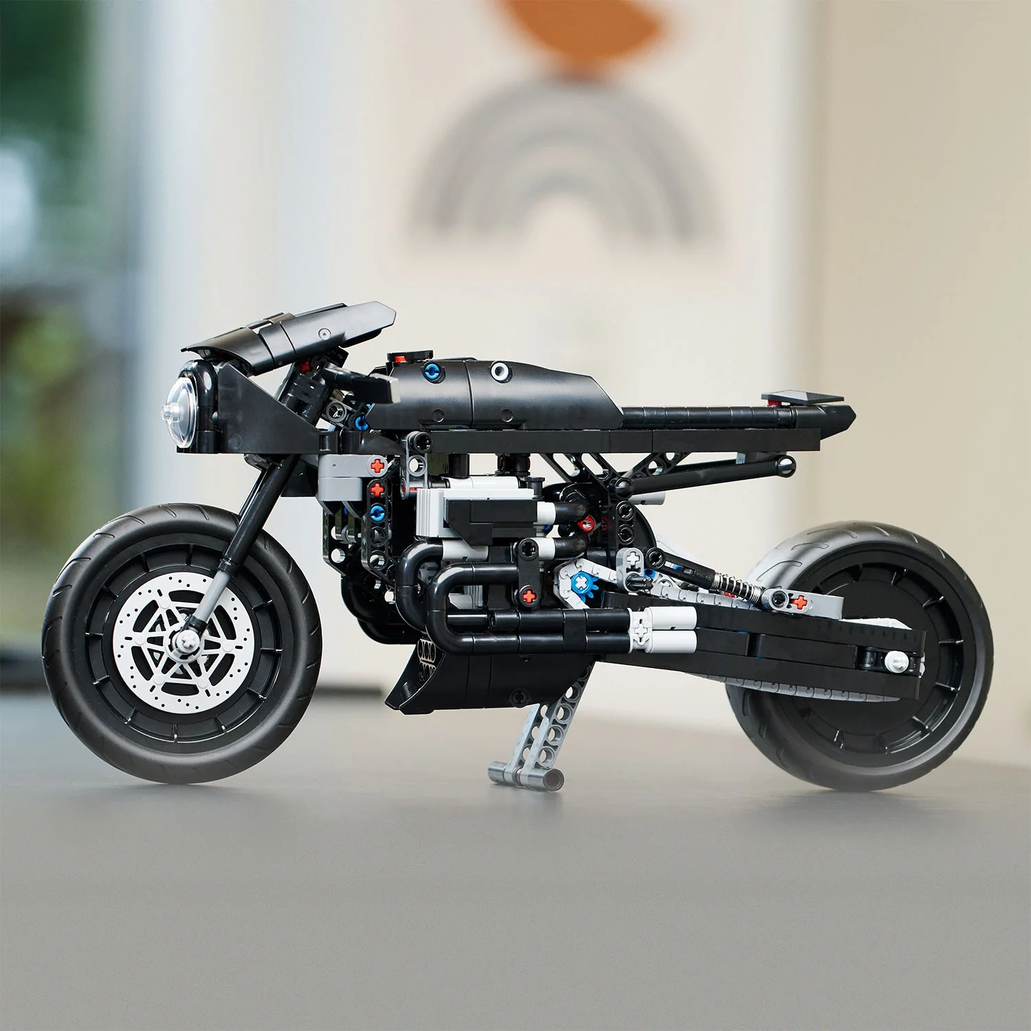 LEGO® Technic™ The Batman - Batcycle™ - Image 7