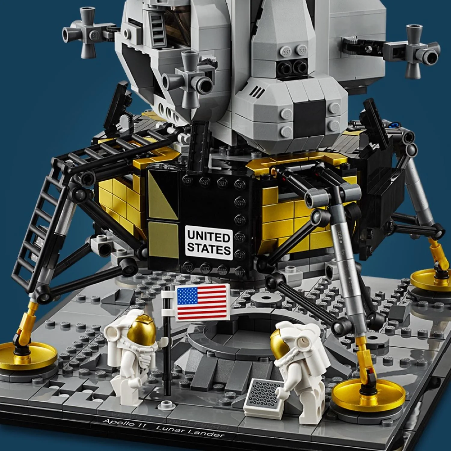 LEGO® Creator Expert NASA Apollo 11 Lunar Lander - Image 3
