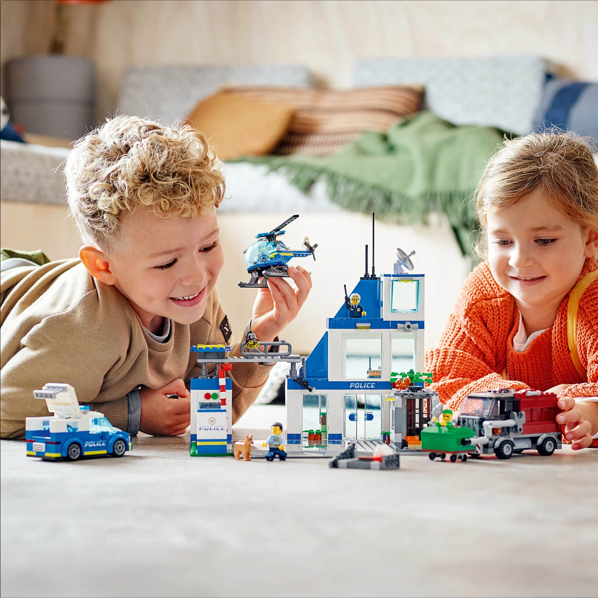 LEGO® City Police Station - Image 4