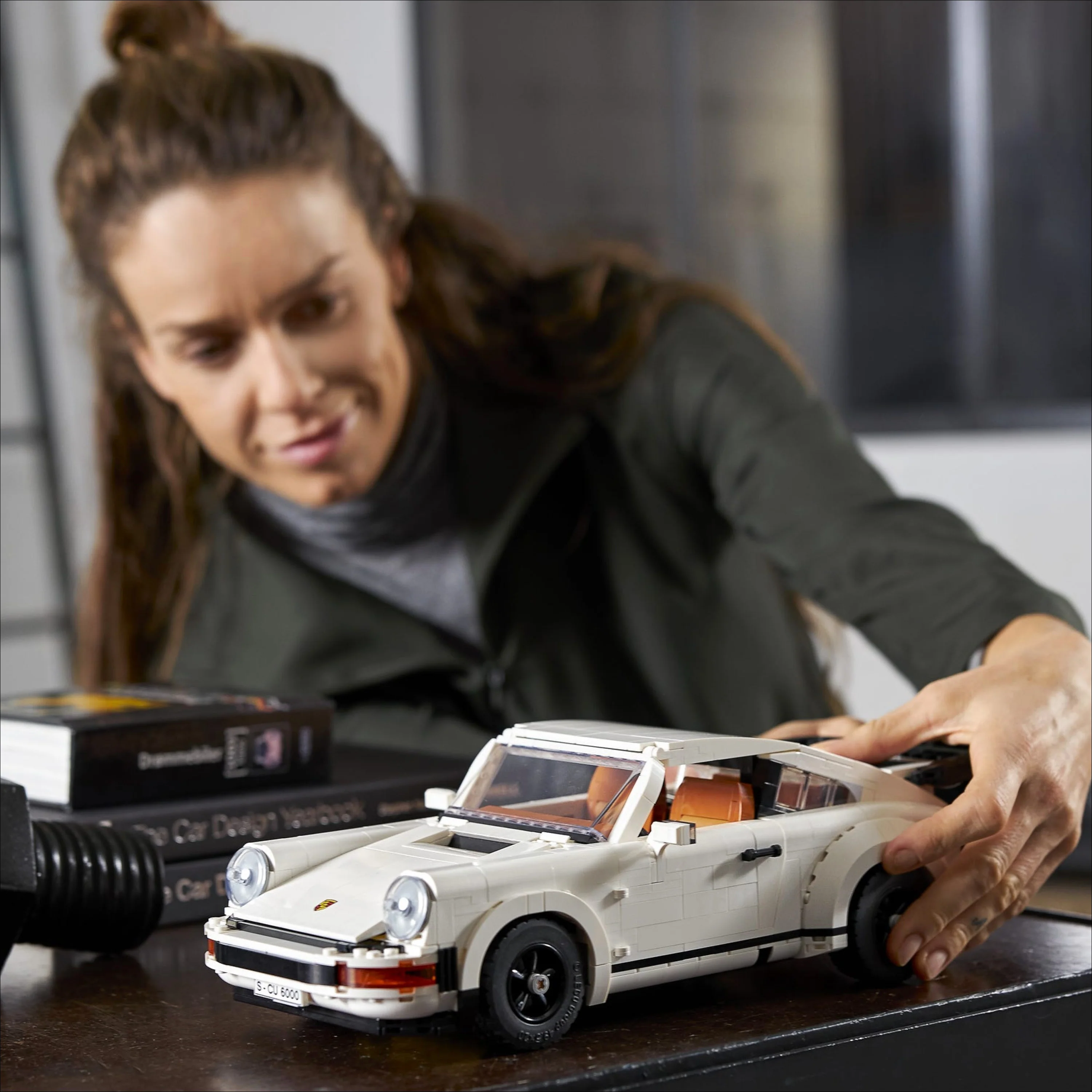 LEGO® Creator Expert Porsche 911 - Image 9