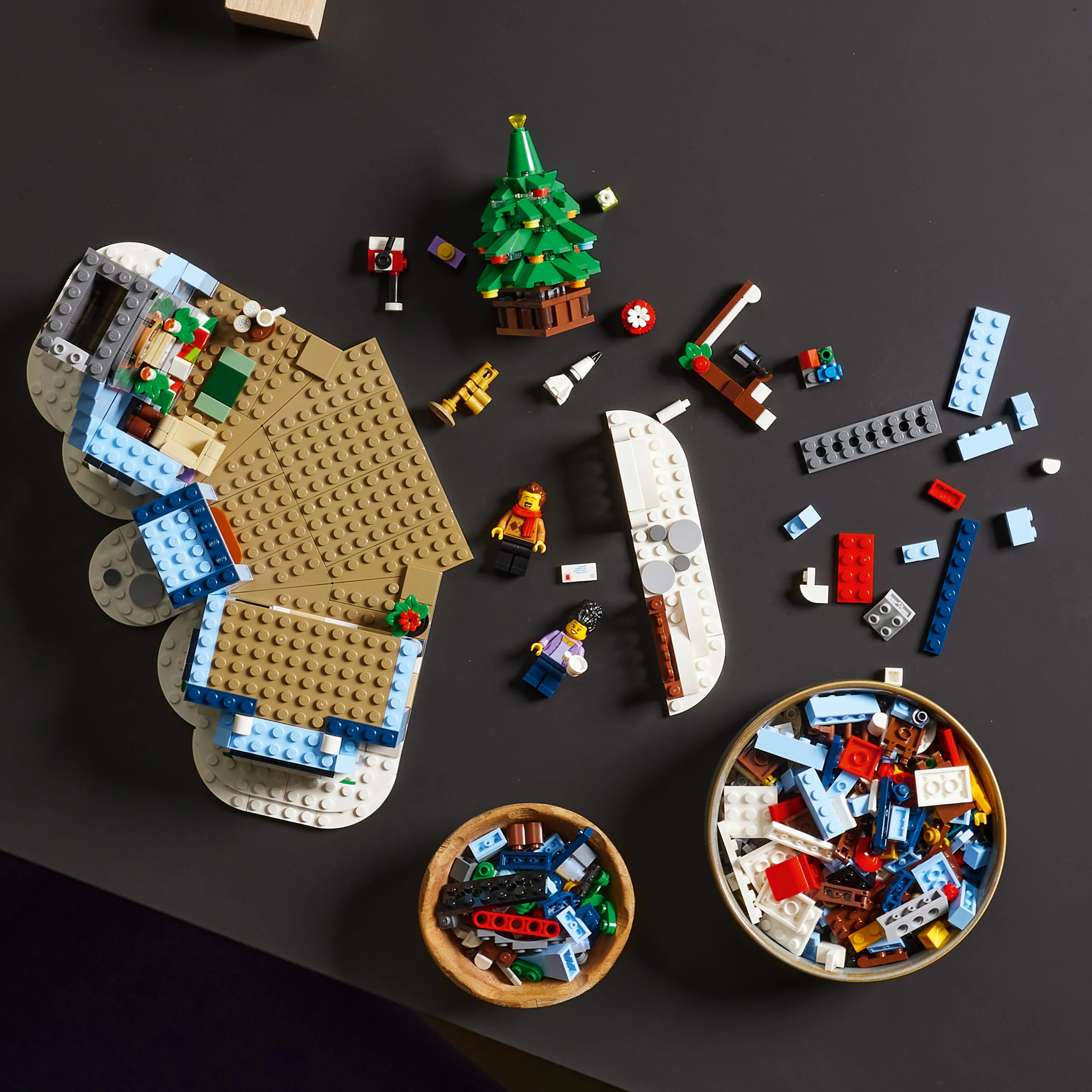 LEGO® Santa's Visit - Image 4