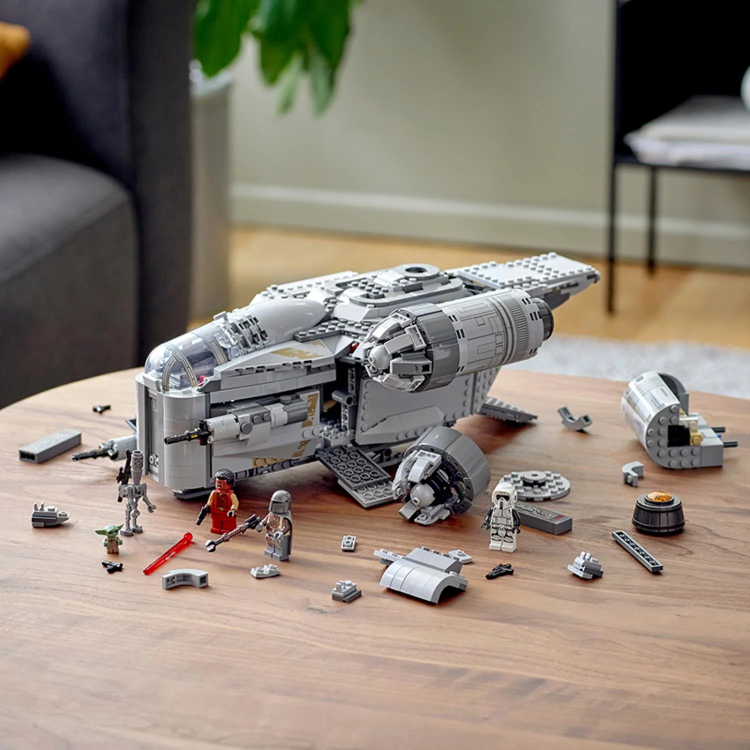 LEGO® Star Wars™ The Razor Crest™ - Image 12