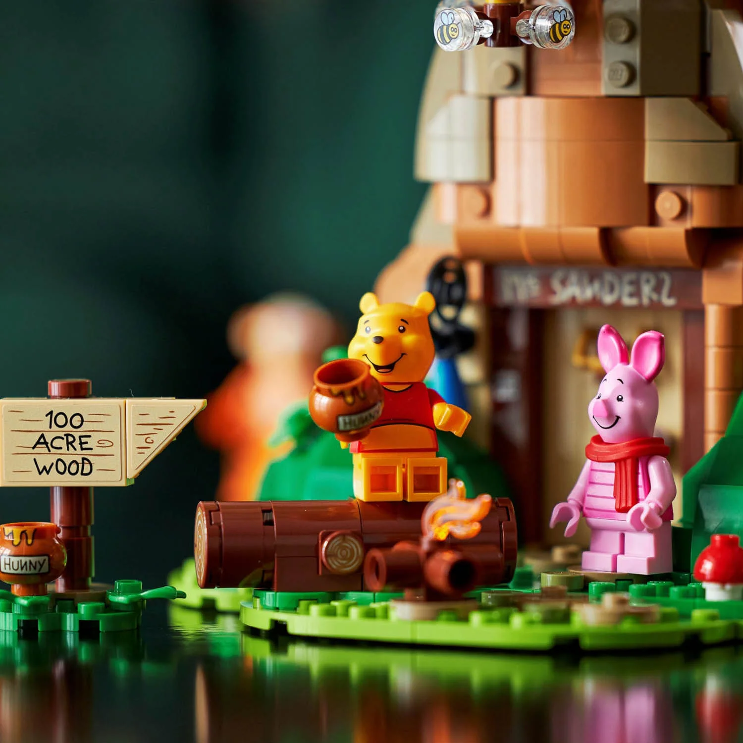 LEGO® Ideas Disney Winnie the Pooh - Image 13