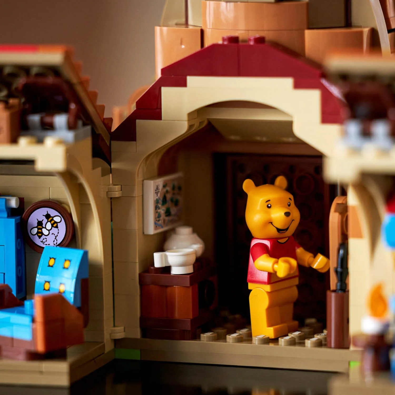 LEGO® Ideas Disney Winnie the Pooh - Image 14