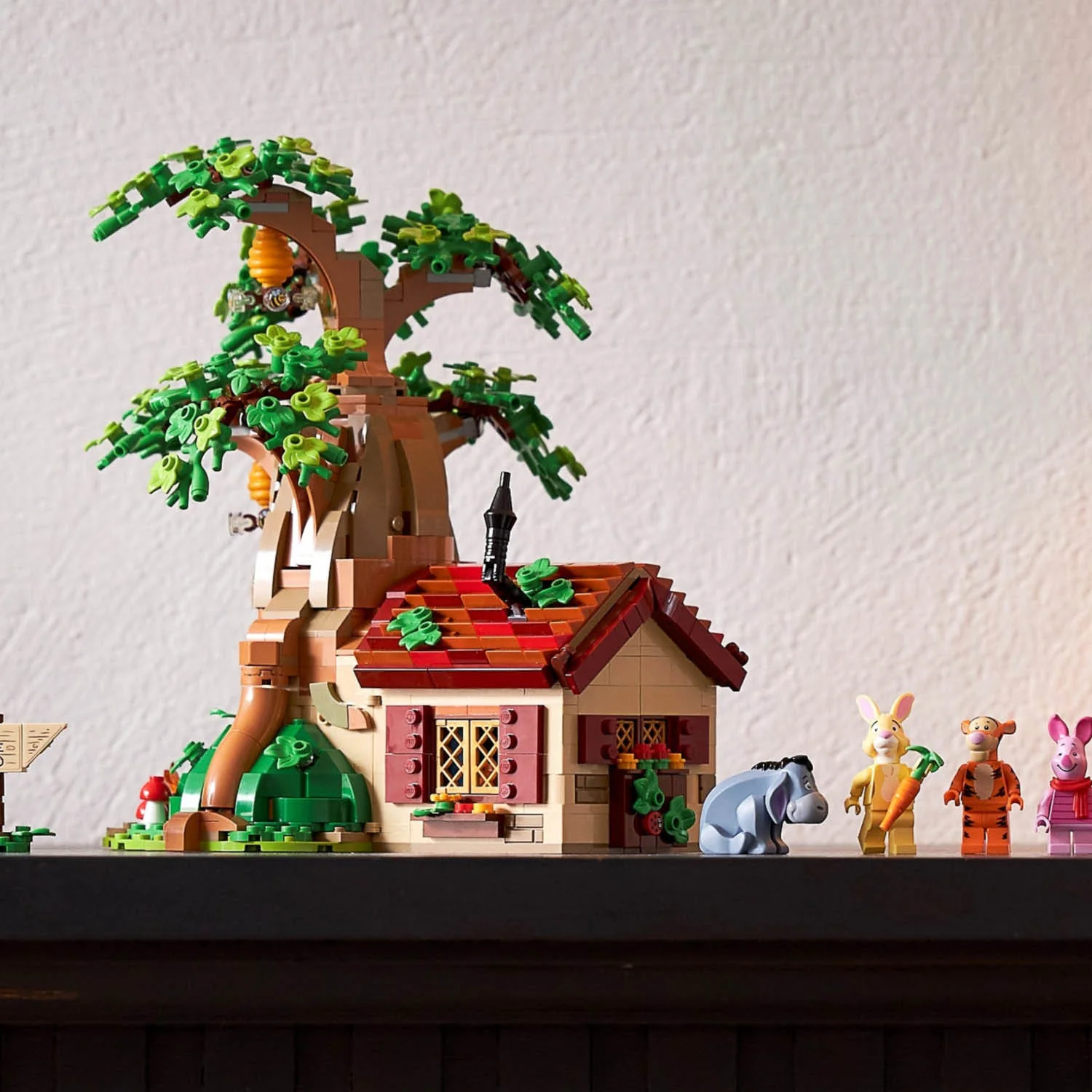 LEGO® Ideas Disney Winnie the Pooh - Image 5